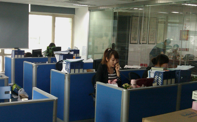 冷藏车与工程运输车定制改装要点解析：湖北凯合上牌保险一站式服务